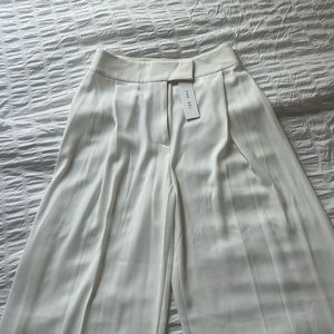 NEW with tag. Baggy pleat trousers. White/Ivory. The Sei. Size 0.
